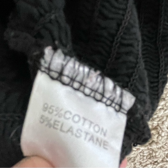 Brandy Melville Off The Shoulder Textured Black Stretchy Crop Top OS - Picture 5 of 5